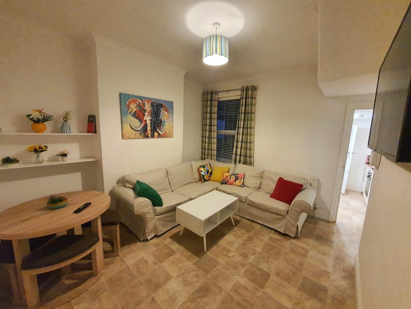 Room Haworth Street in Hull