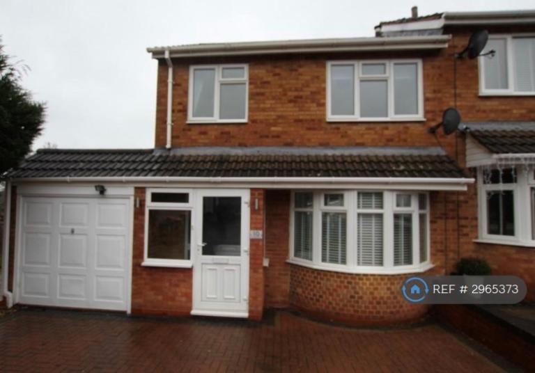 House Hadrian Drive in North Warwickshire