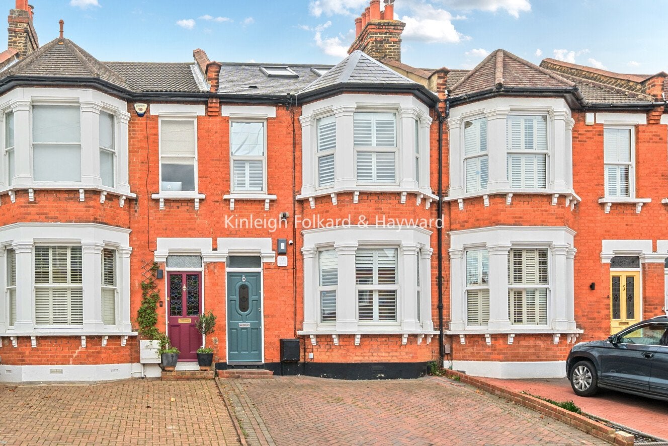 House Birkbeck Road in Greater London