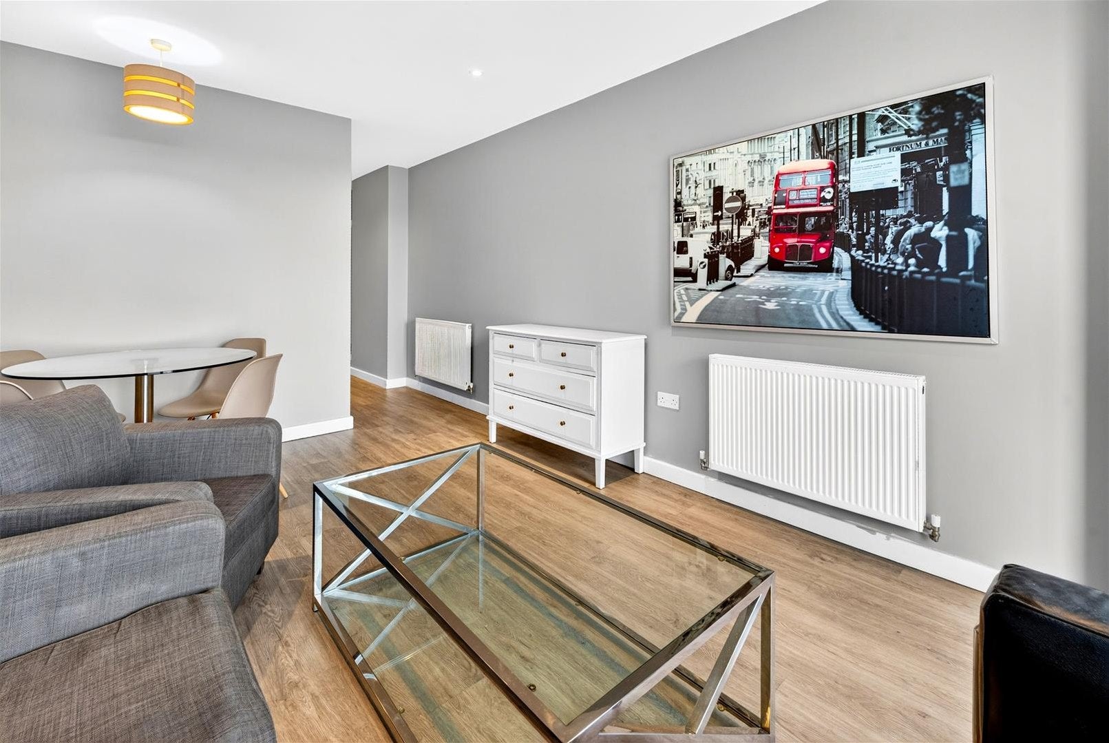 Flat Wandle Road in Greater London