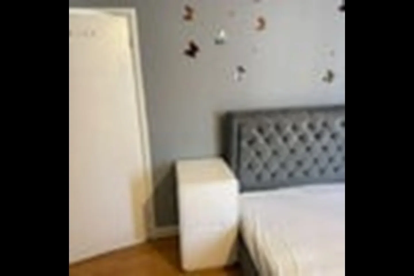 Room Crossbow Road in Greater London
