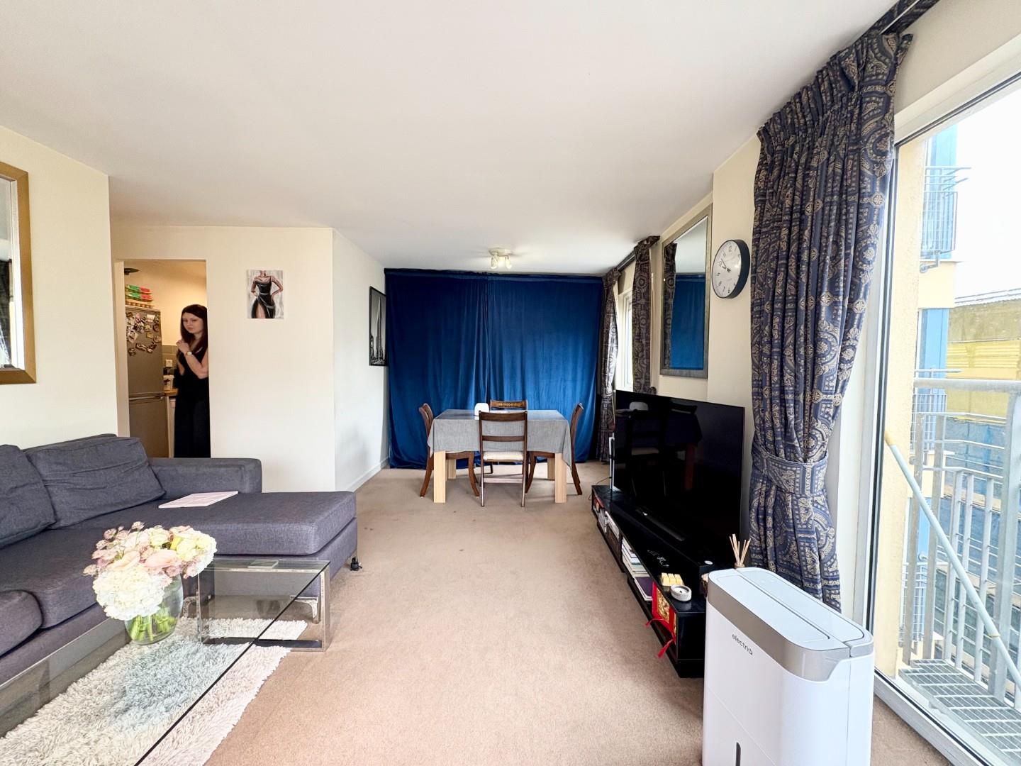 Flat Premiere Place in Greater London