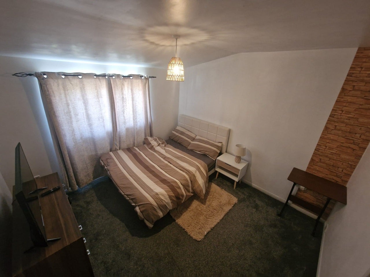 Room Betjeman Walk in Stafford