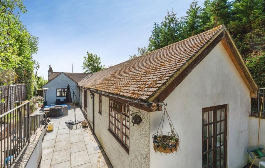 House London Road in Surrey Heath