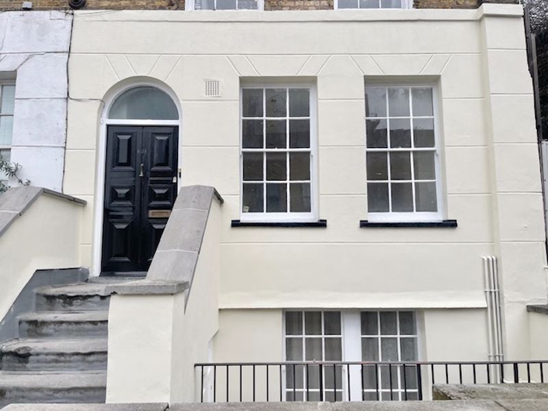 Flat Commercial Road in Greater London