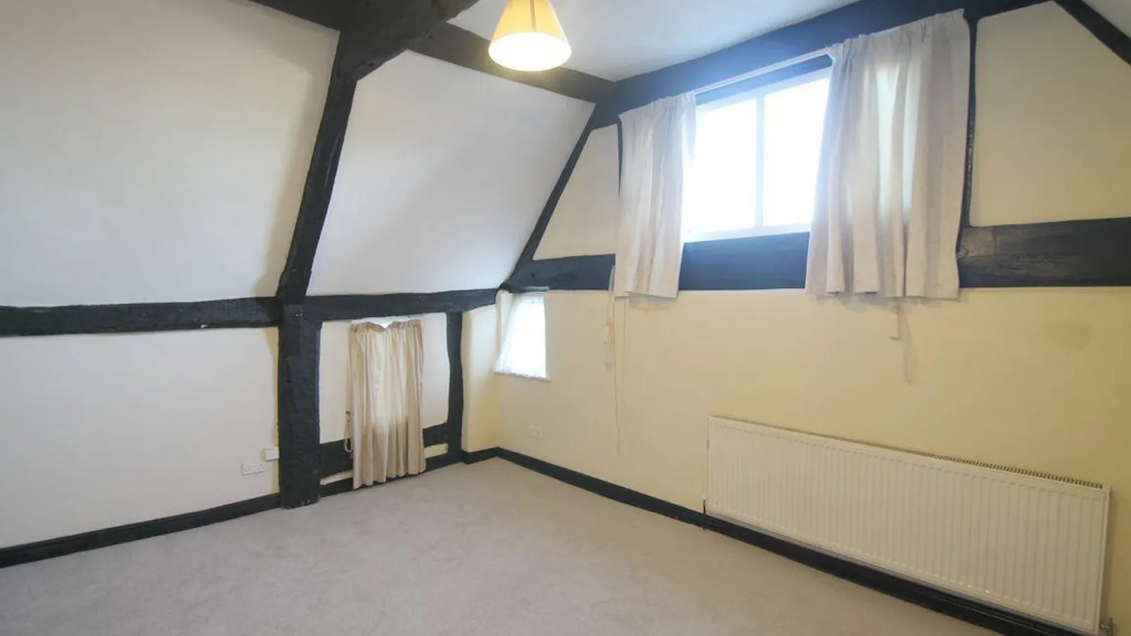 Flat Swilgate Road in Tewkesbury