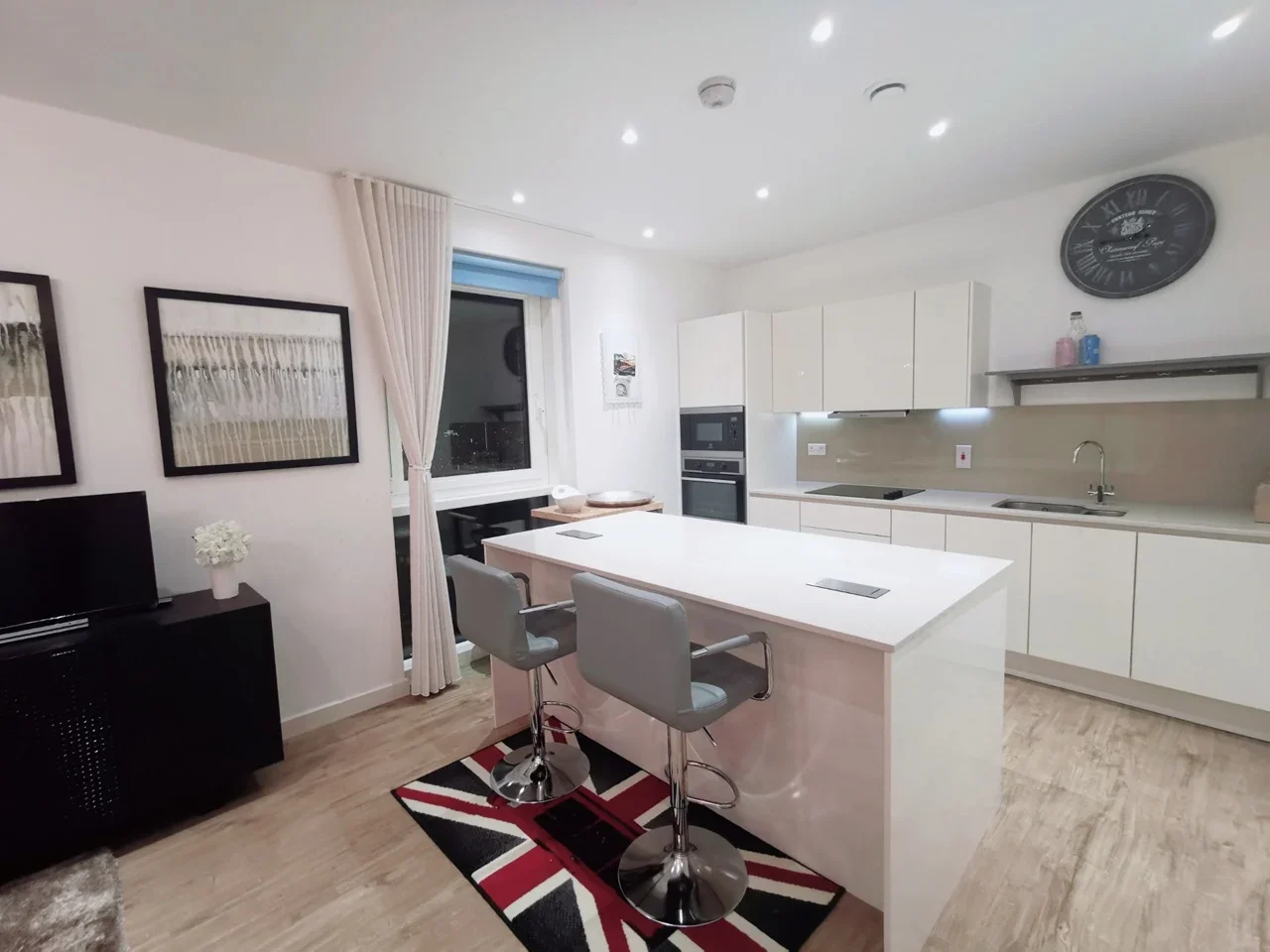 Flat Bailey Street in Greater London
