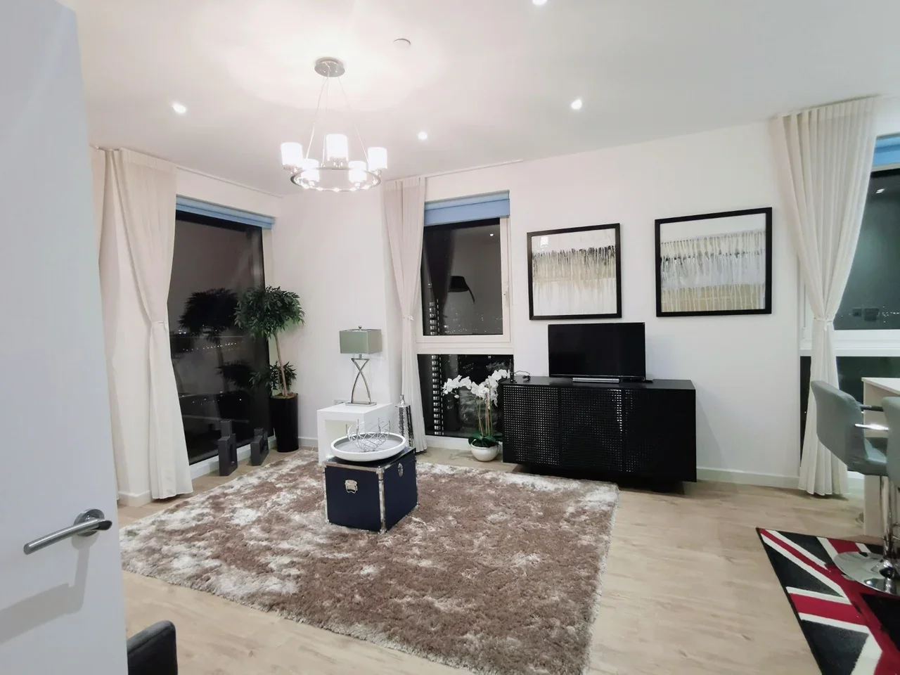 Flat Bailey Street in Greater London