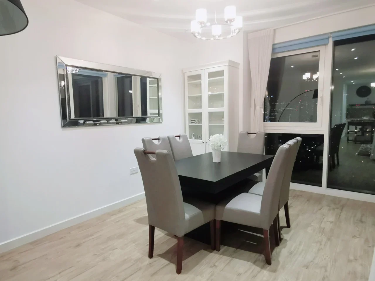 Flat Bailey Street in Greater London
