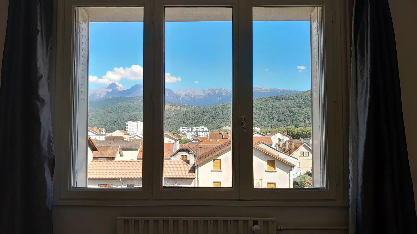 Chambre Avenue Ambroise Croizat à Saint-Martin-d'Hères