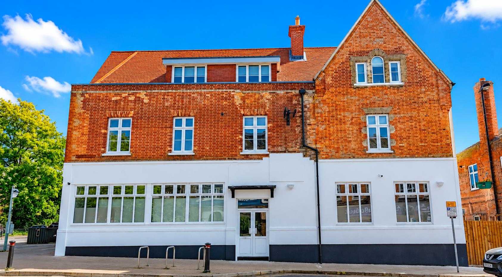 Flat High Street in Surrey Heath