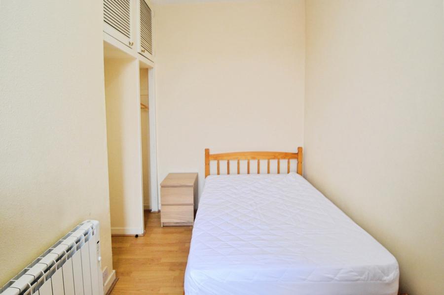 Flat Wheatfield Place in City of Edinburgh