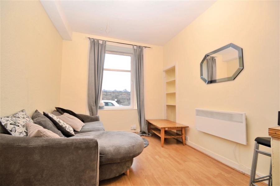 Flat Wheatfield Place in City of Edinburgh