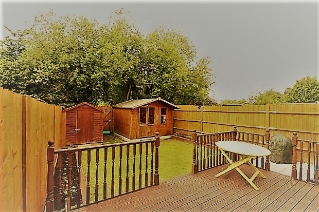 Room Pavilion Way in Greater London
