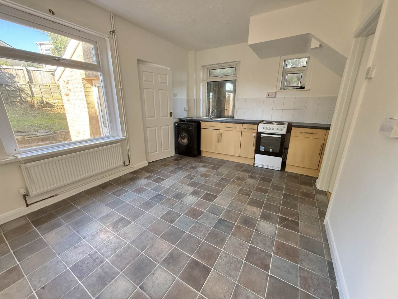 House Parc Avenue in Pontnewydd