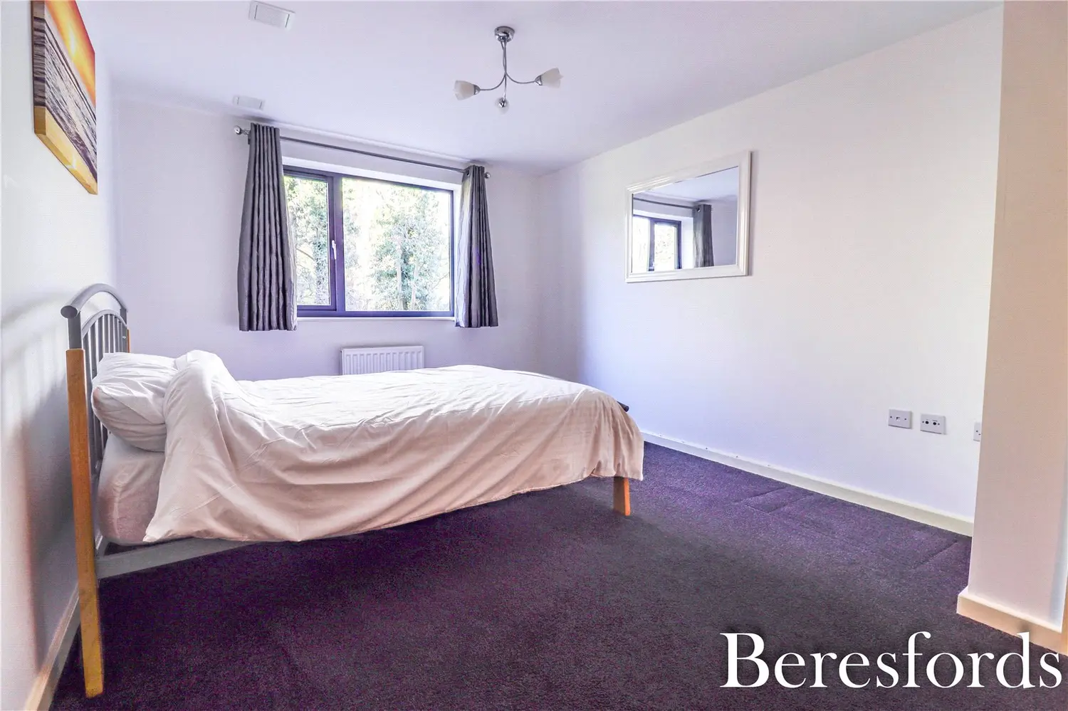 Flat Rollason Way in Brentwood