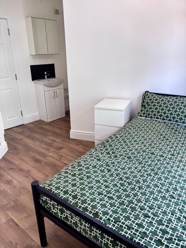 Room London Road in Sheffield