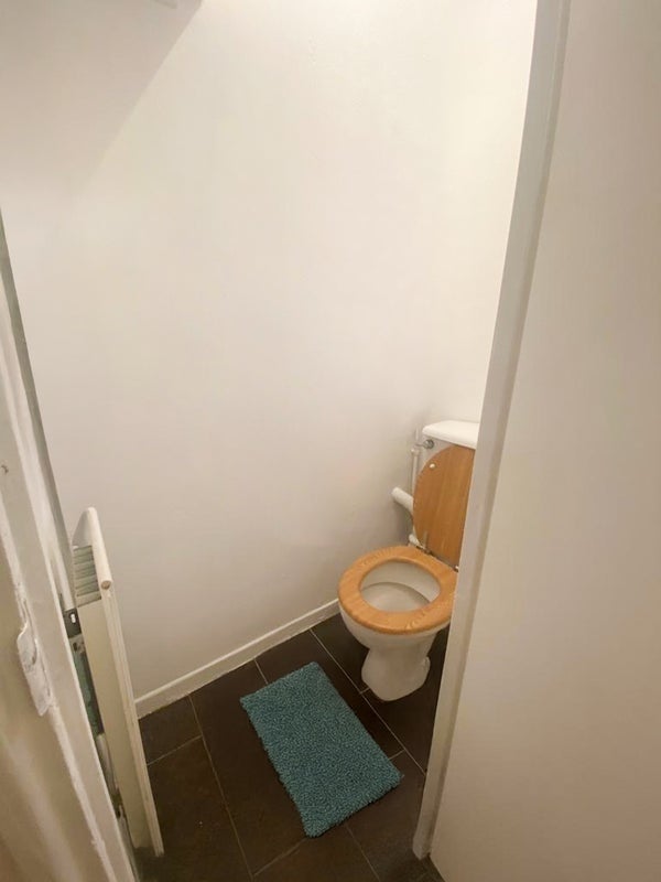 Room Retreat Place in Greater London