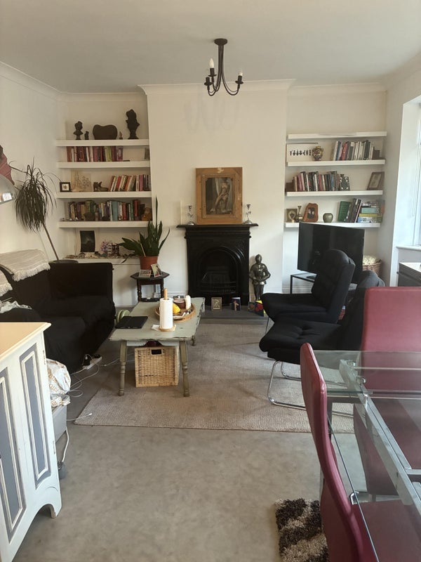 Flat Shaftesbury Grove in Newcastle upon Tyne