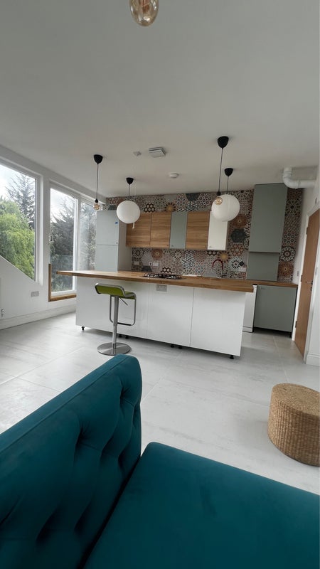 Flat Carlton Avenue East in Greater London