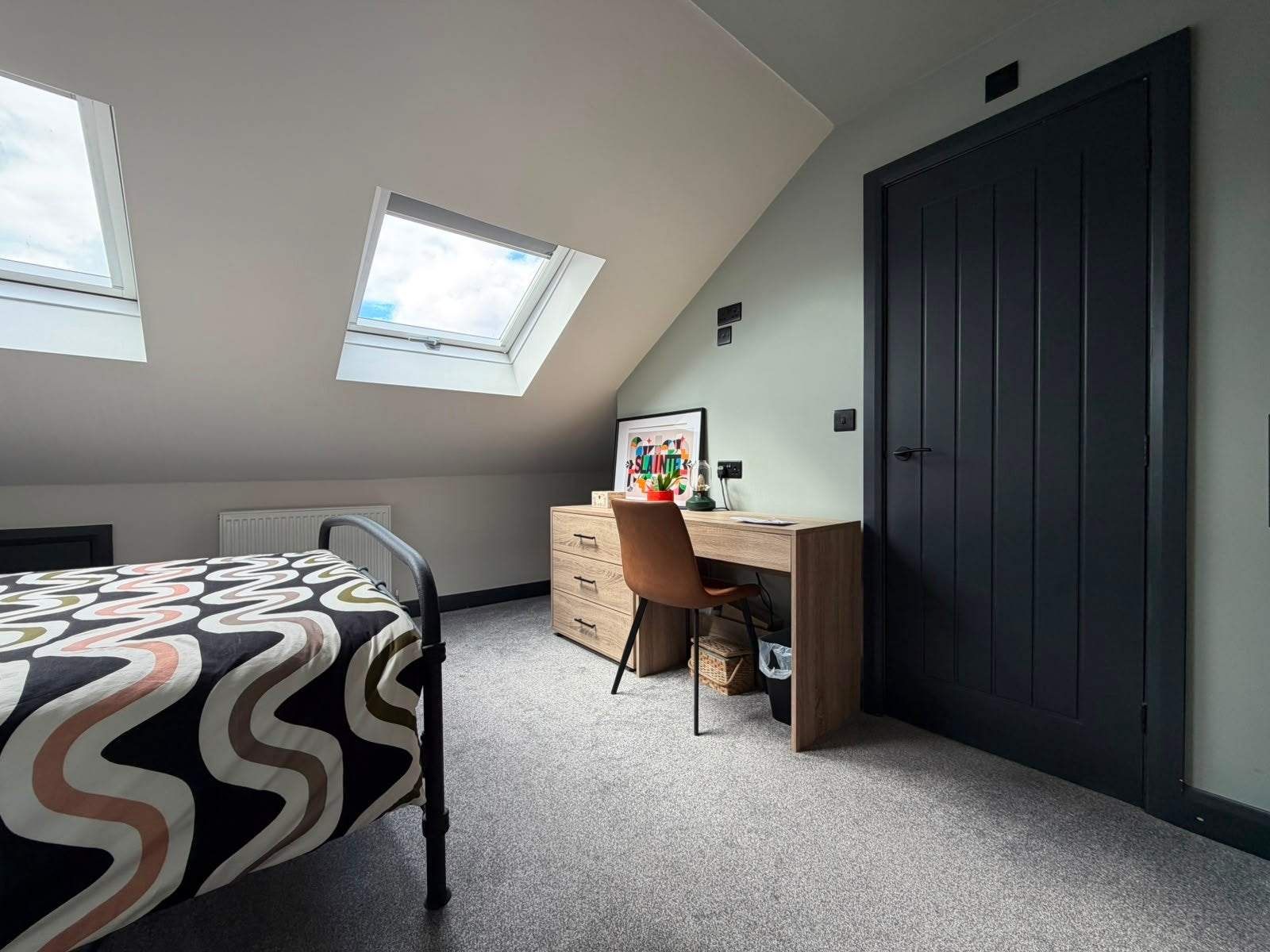 Room Higher Grange Road in Leeds