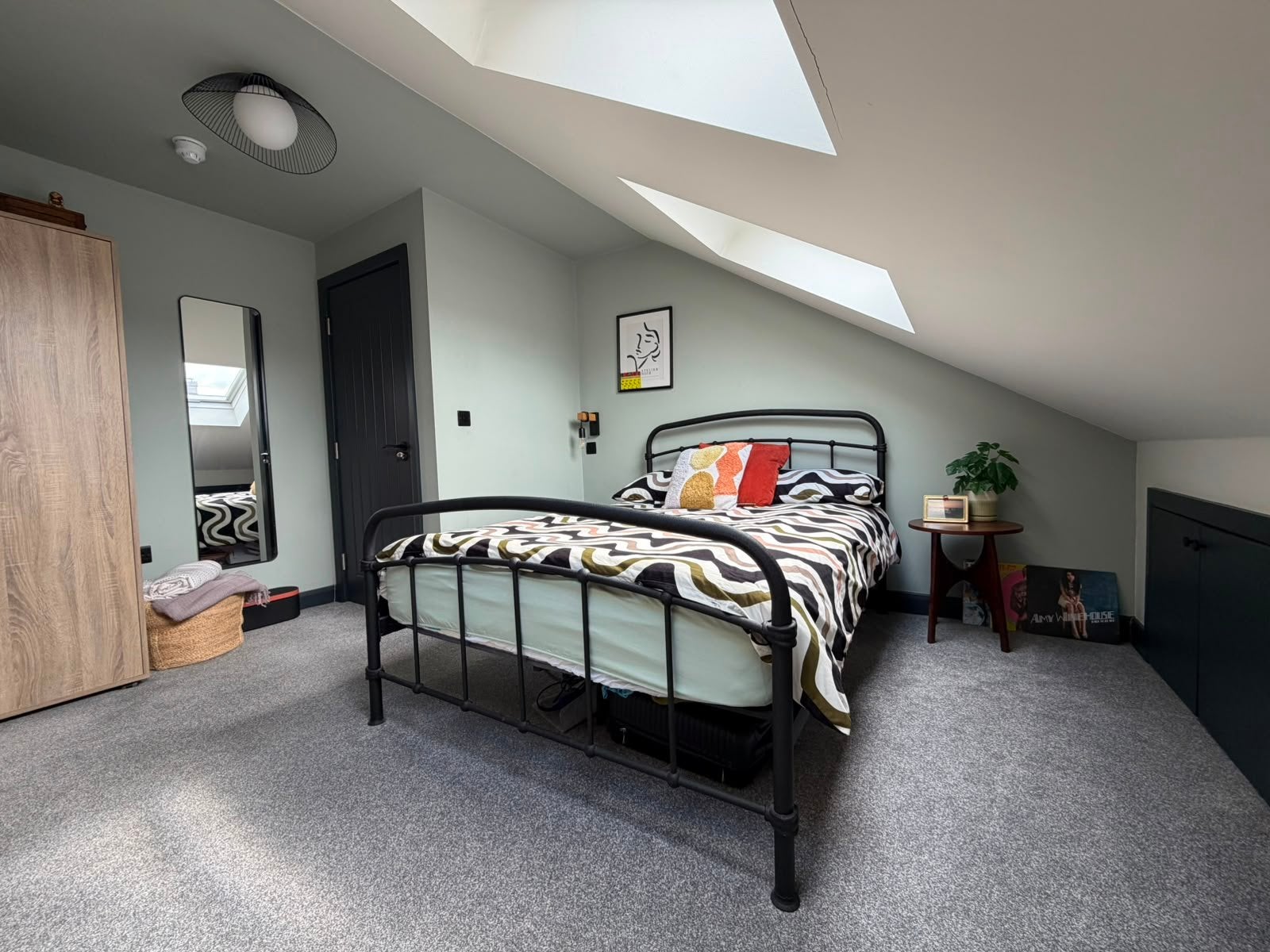 Room Higher Grange Road in Leeds