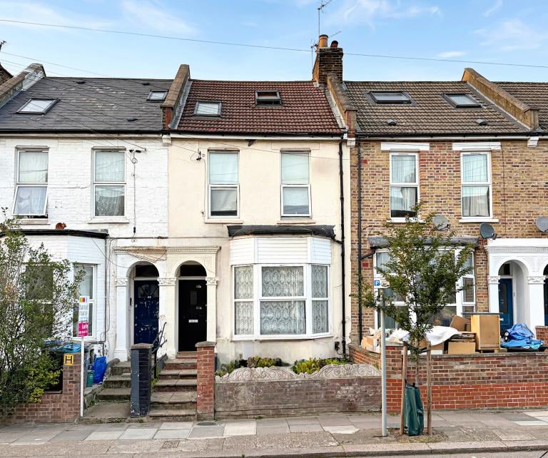 Flat Stepney Street in Swansea