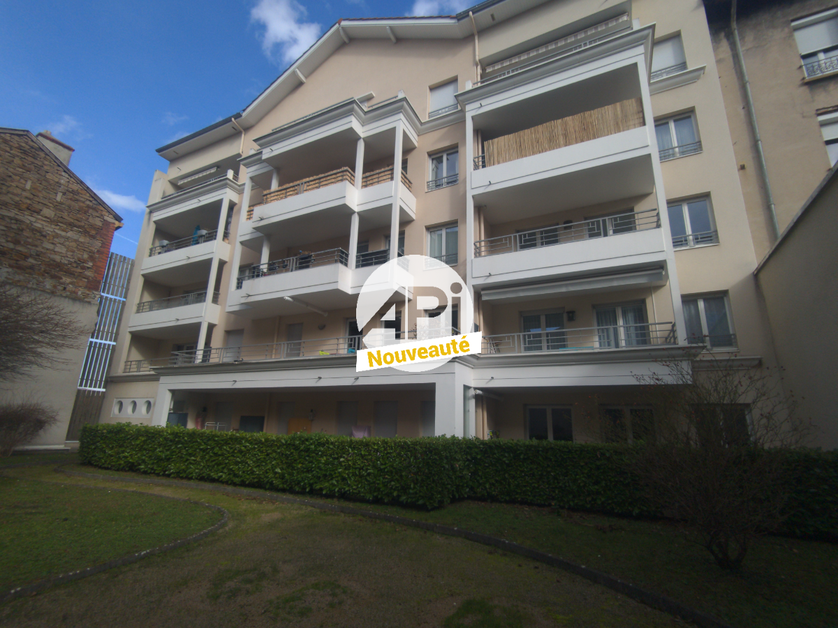 Flat Rue Benoît Oriol in Saint-Chamond