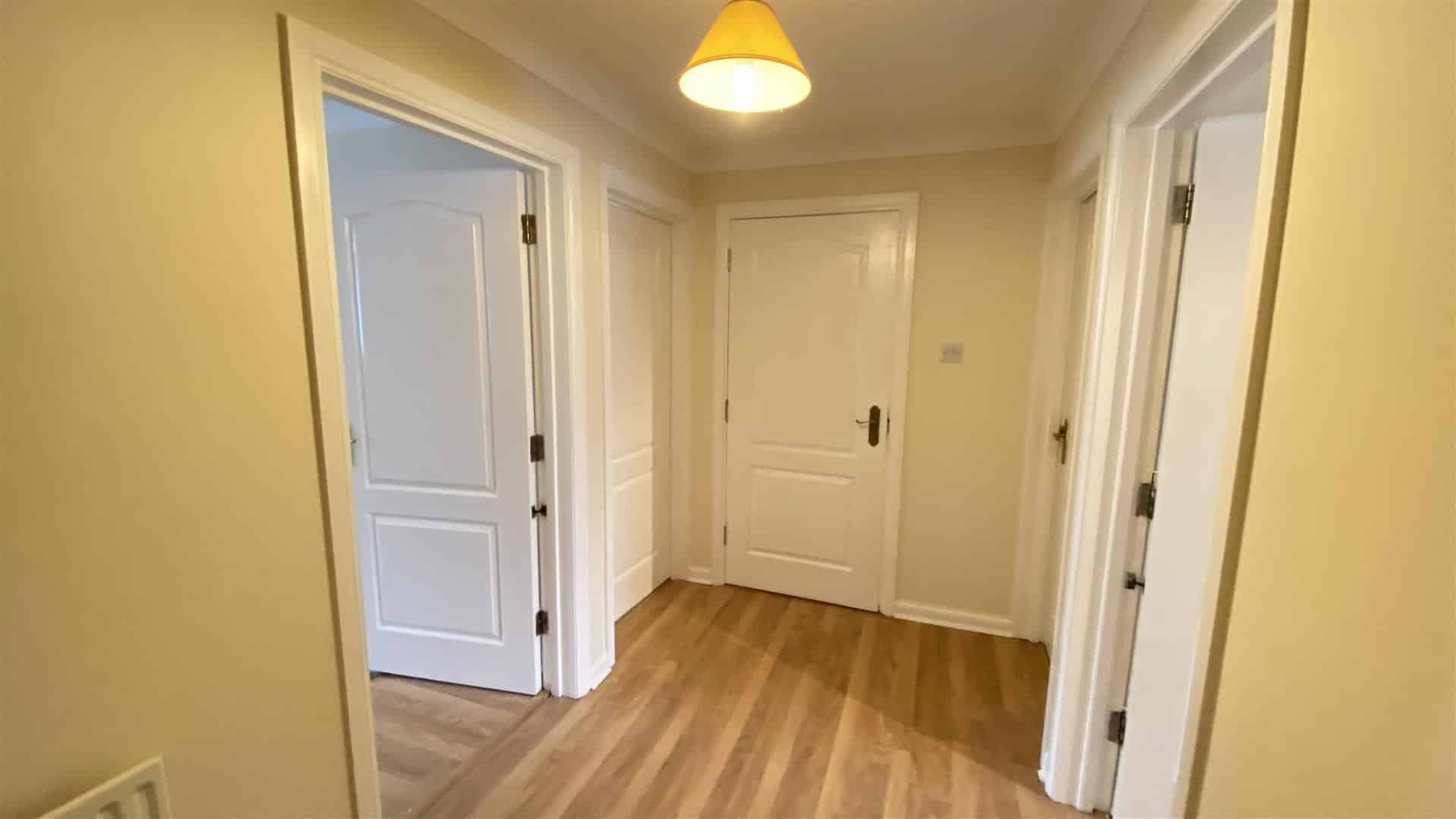 Flat Lymburn Street in Glasgow