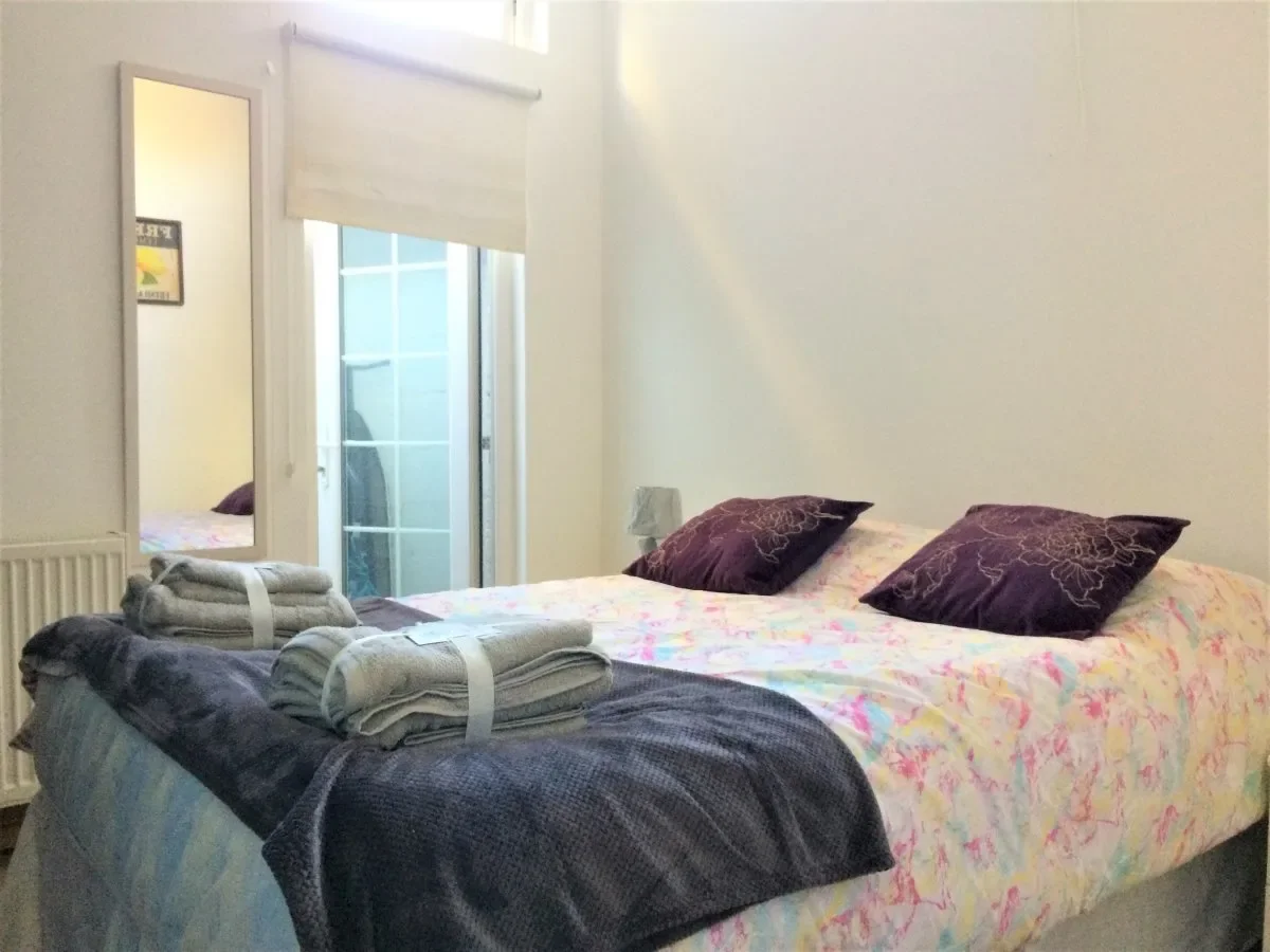 Flat Argyle Road in Greater London