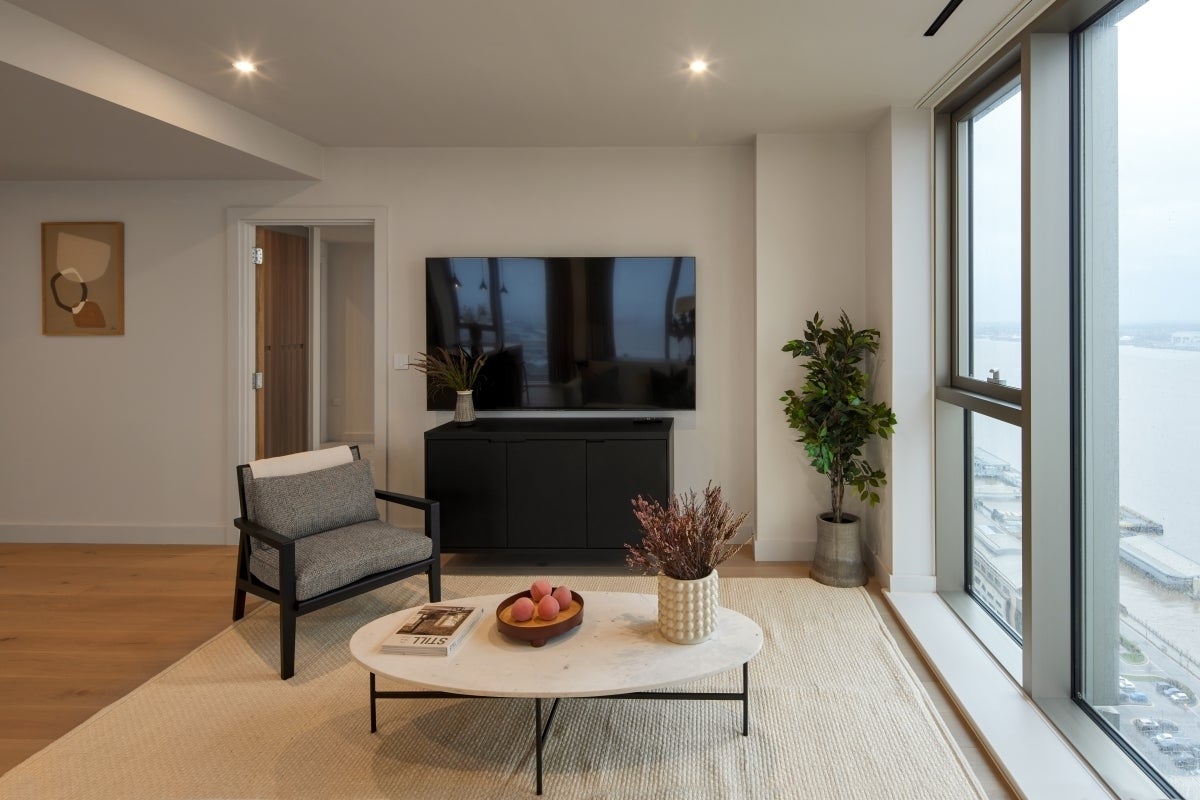 Flat William Jessop Way in Liverpool