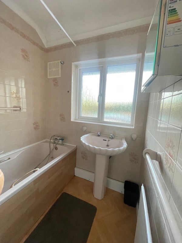 Room Milne Park East in Greater London