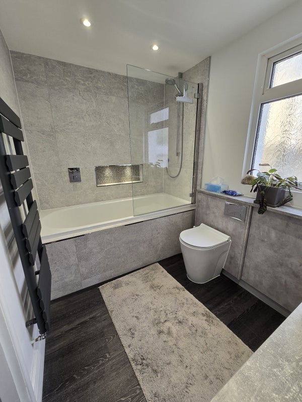 Room Muschamp Road in Greater London