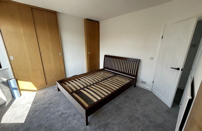 House Larmans Road in Greater London