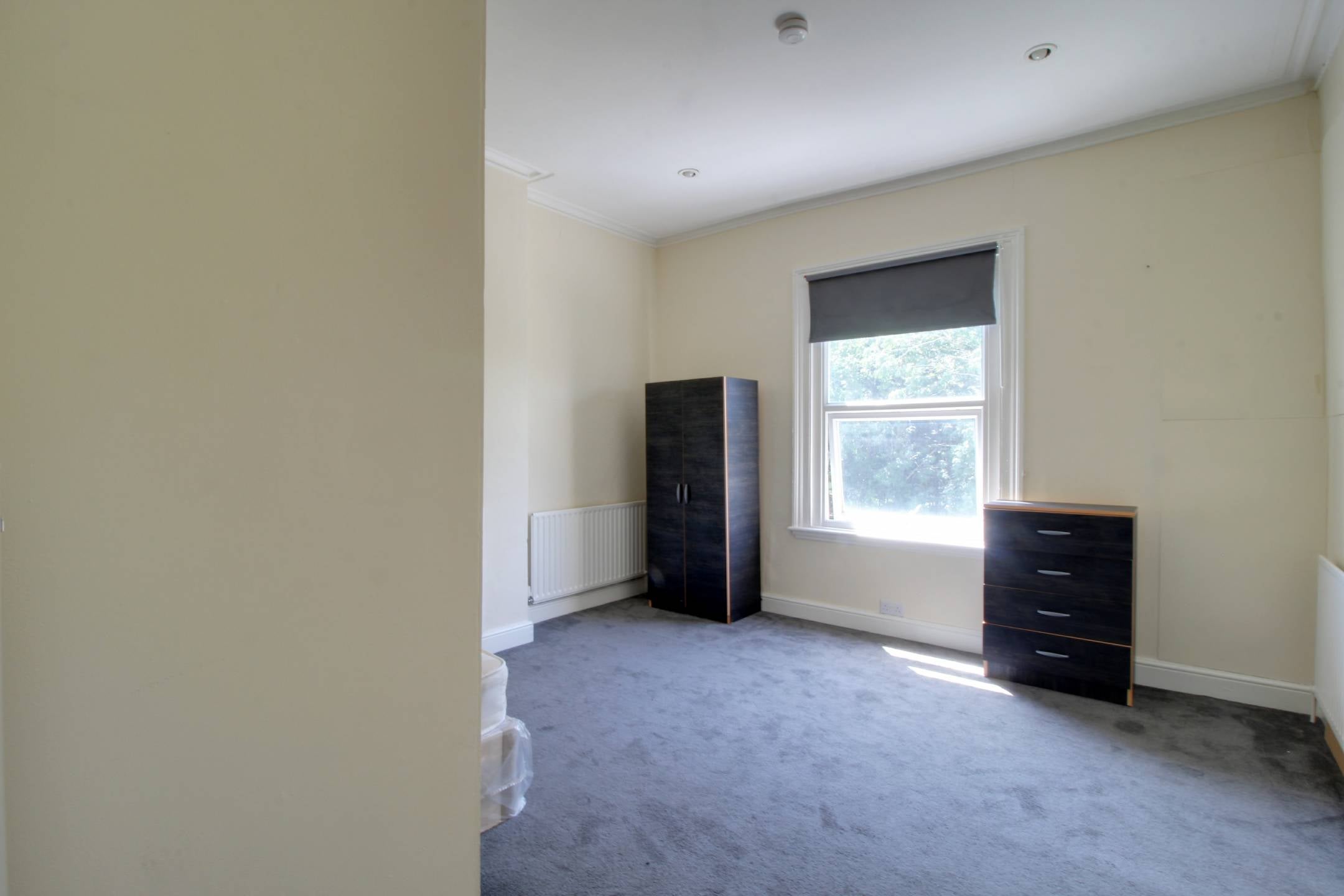 Flat Oliver Grove in Greater London