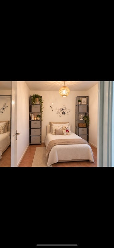 Room Stable Walk in Greater London