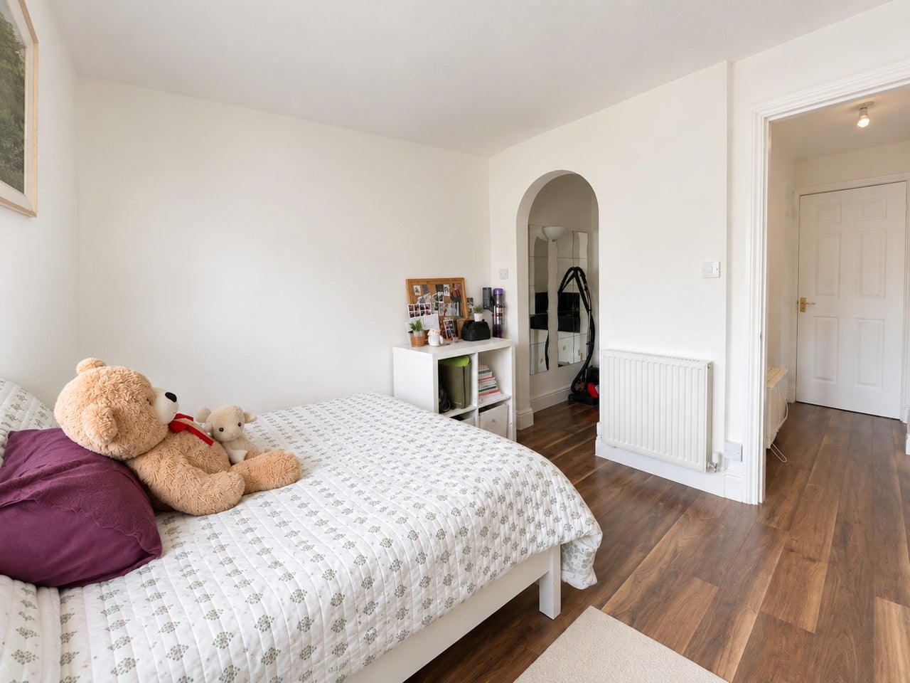 Flat Haydon Close in Greater London