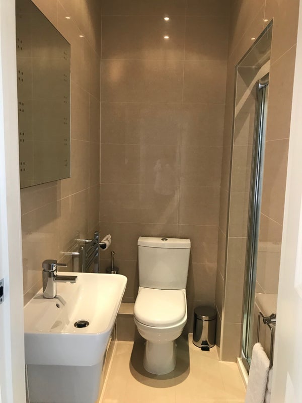 Room Shenley Road in Greater London