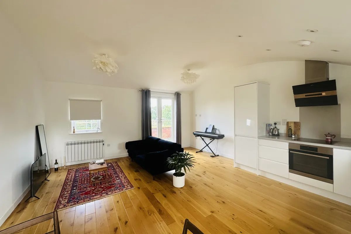 Flat Courtlands in Maidenhead