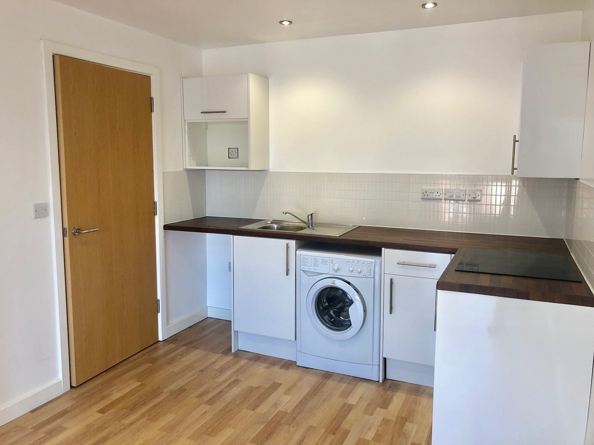 Flat Markfield Court in Leicester