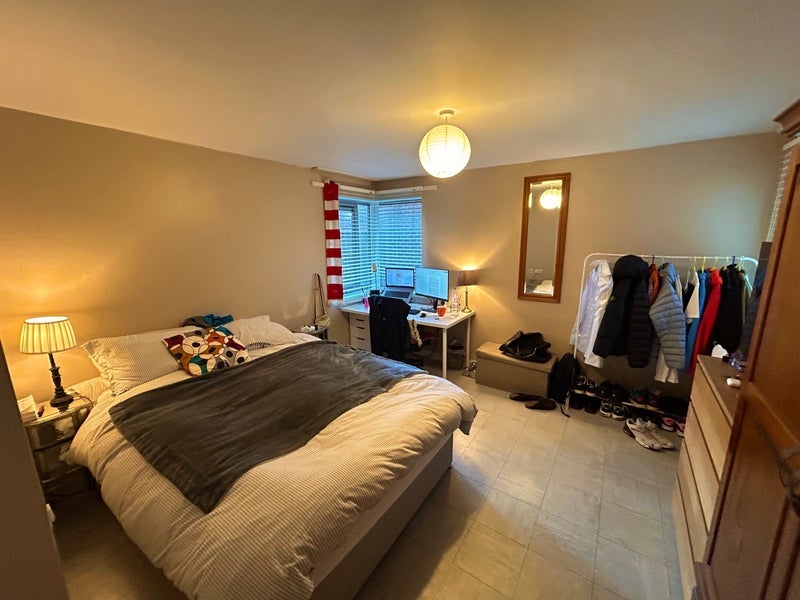 Room Peacock Place in Greater London