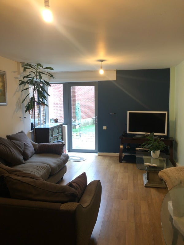 Room Peacock Place in Greater London