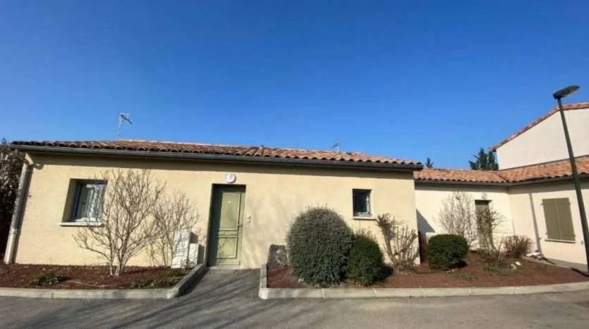 House Place de l'Ancien Canal in Bonlieu-sur-Roubion