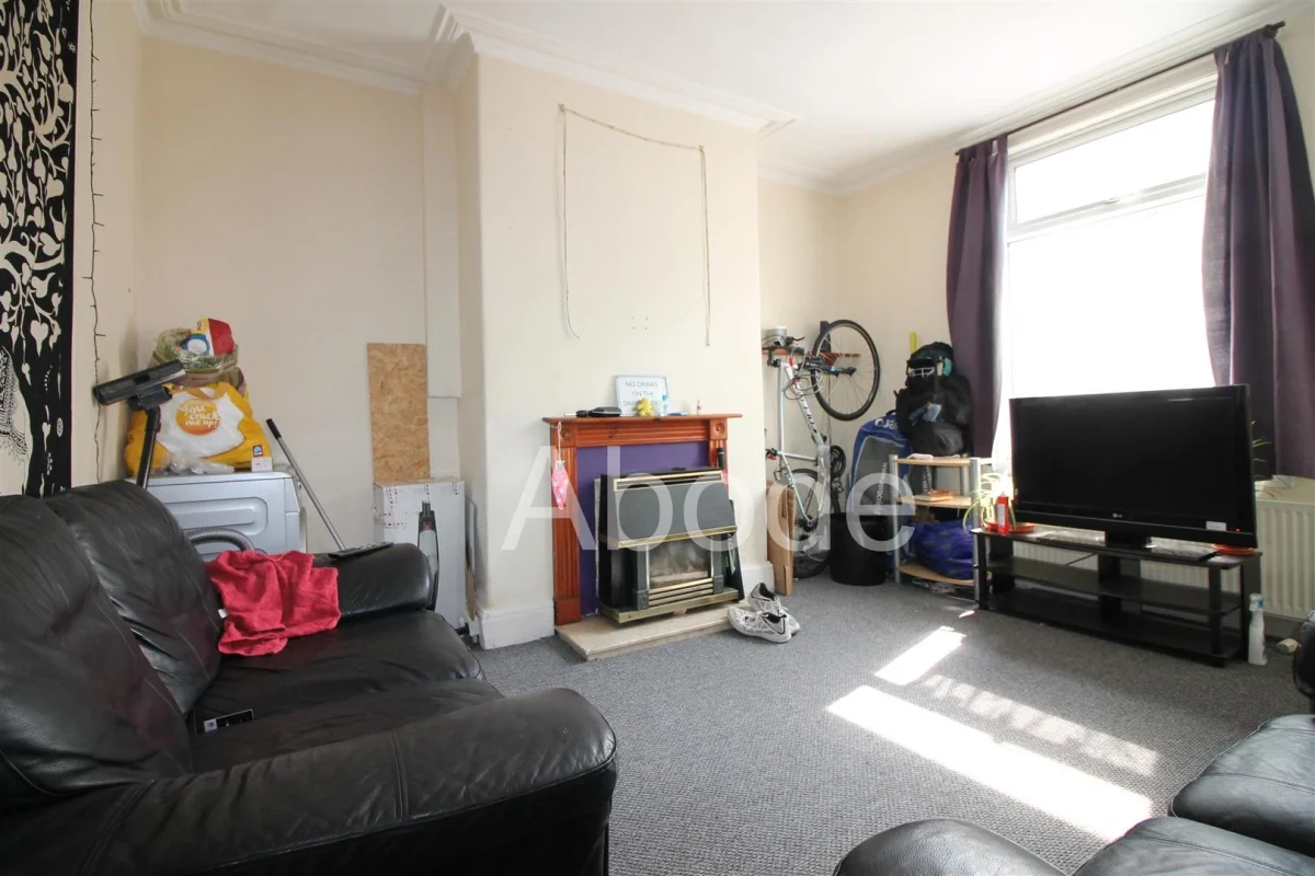 Flat Harold Mount in Leeds