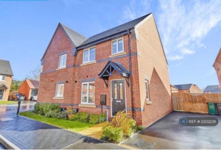 House Oakham Road in South Derbyshire