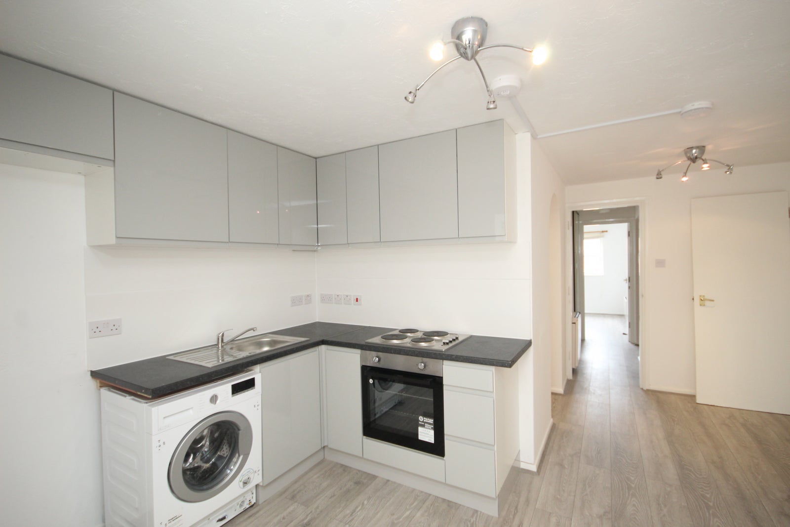 Flat Conifer Way in Greater London