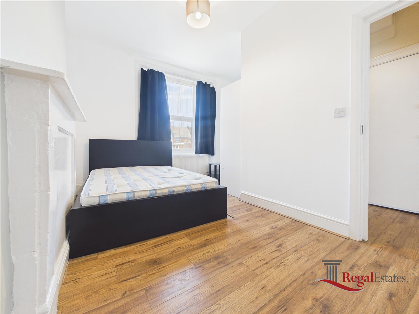 Flat Rucklidge Avenue in Greater London
