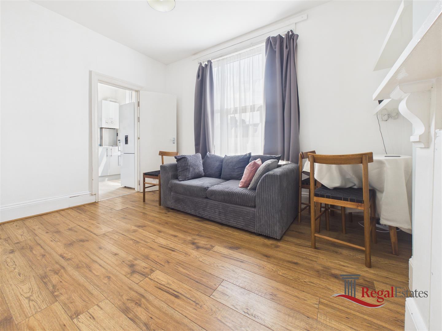 Flat Rucklidge Avenue in Greater London