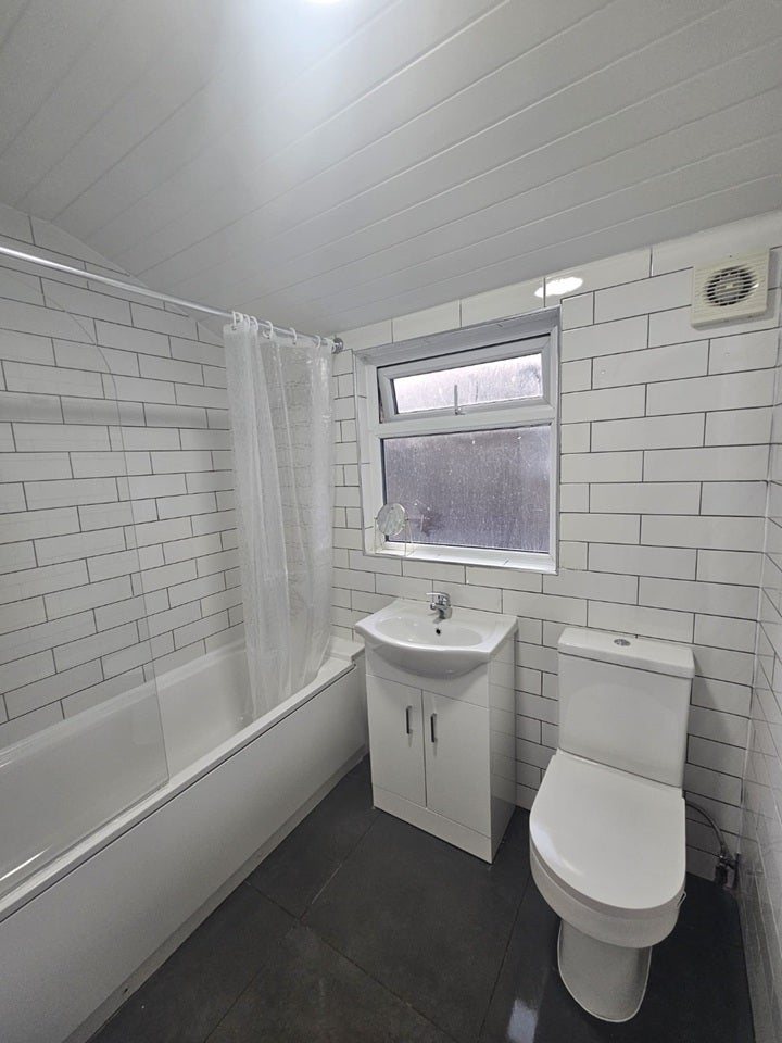 Room Elsenham Road in Greater London