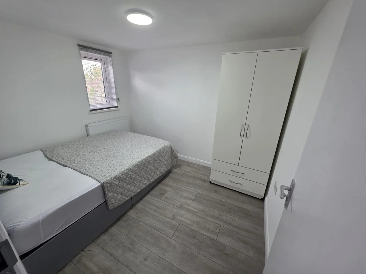 Room Elsenham Road in Greater London
